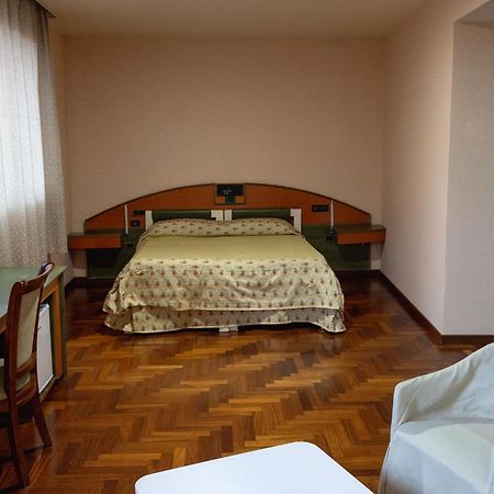 Hotel San Nicola Лагонегро Екстериор снимка